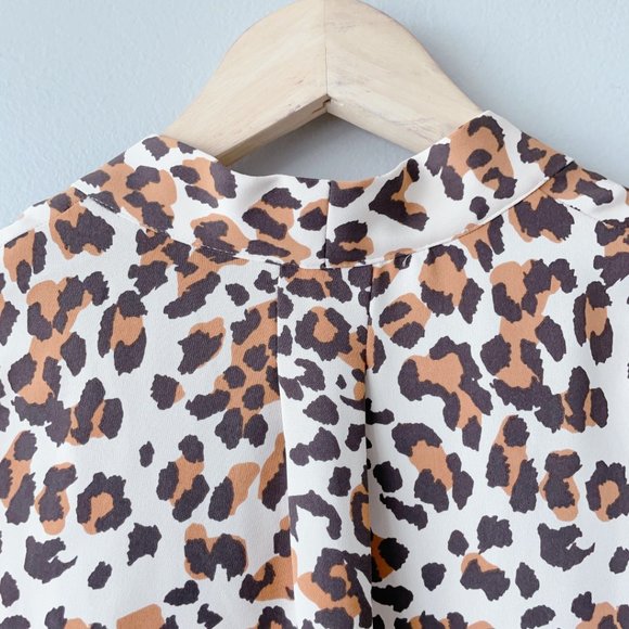 Babaton Artizia Akira Blouse LIKE NEW animal print women's shirts small - Picture 13 of 17